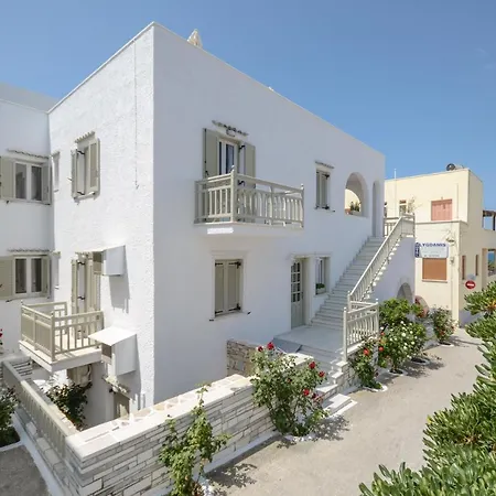 Apartment Lygdamis Downtown 3 Star Naxos City