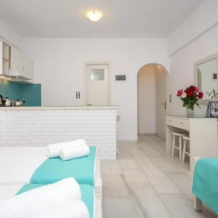Apartment Lygdamis Downtown 3 Star Naxos City
