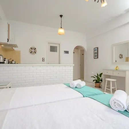 Lygdamis Downtown 3 Star Apartment Naxos City
