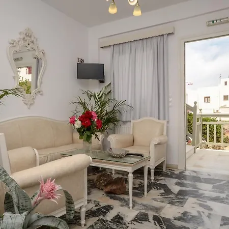 Lygdamis Downtown 3 Star Apartment